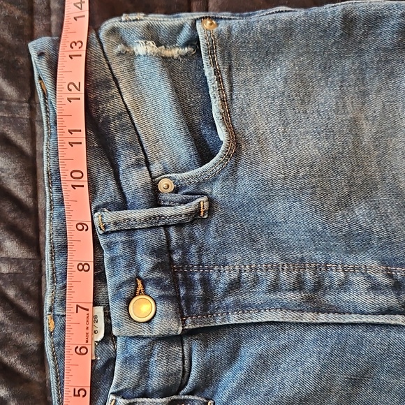 Good American | Good Waist Skinnies| Indigo| Sz. 6/28 | Busted Knees--RARE! - Picture 6 of 10
